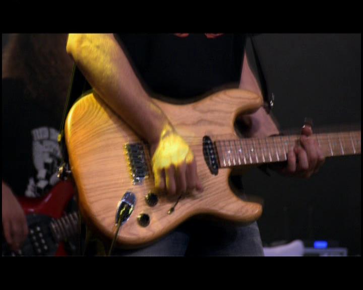 DailyDuff-dot-nl_GirlCanRockDVD-LiveInConcert1176.jpg DailyDuff-dot-nl_GirlCanRockDVD-LiveInConcert1176.jpg