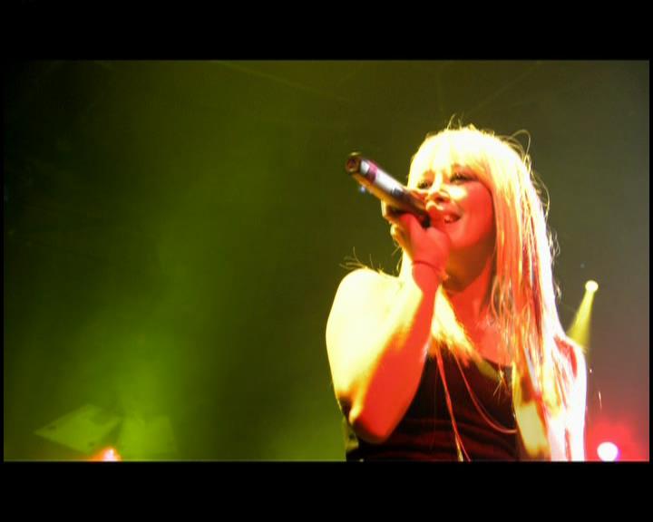 DailyDuff-dot-nl_GirlCanRockDVD-LiveInConcert1292.jpg DailyDuff-dot-nl_GirlCanRockDVD-LiveInConcert1292.jpg