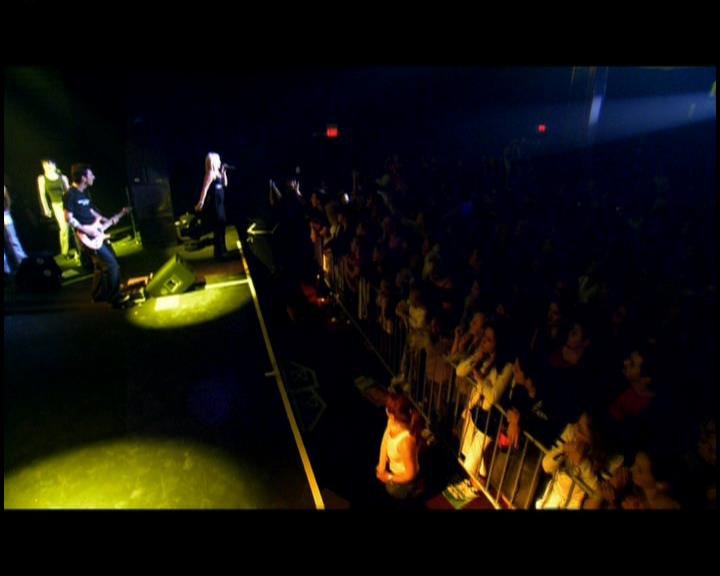 DailyDuff-dot-nl_GirlCanRockDVD-LiveInConcert1349.jpg DailyDuff-dot-nl_GirlCanRockDVD-LiveInConcert1349.jpg