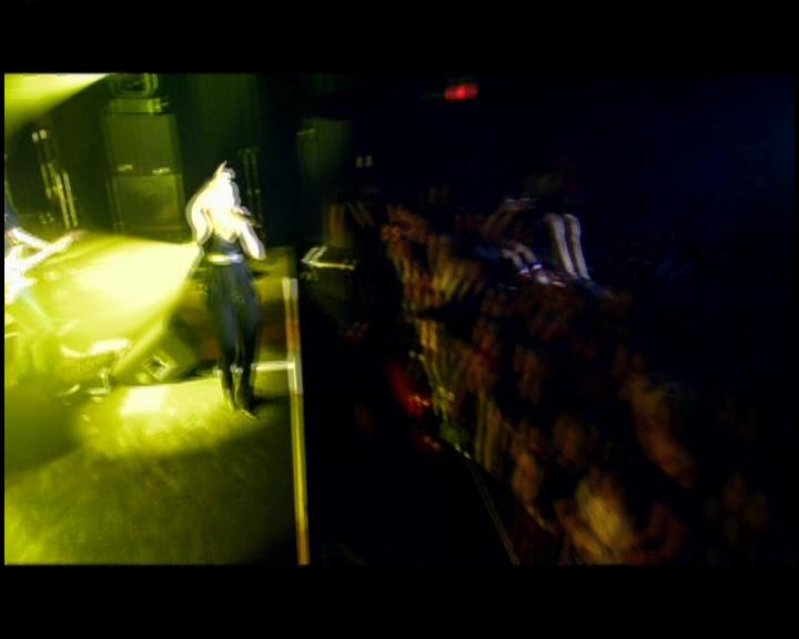 DailyDuff-dot-nl_GirlCanRockDVD-LiveInConcert1357.jpg DailyDuff-dot-nl_GirlCanRockDVD-LiveInConcert1357.jpg