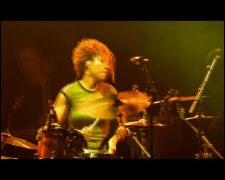 DailyDuff-dot-nl_GirlCanRockDVD-LiveInConcert1409.jpg DailyDuff-dot-nl_GirlCanRockDVD-LiveInConcert1409.jpg