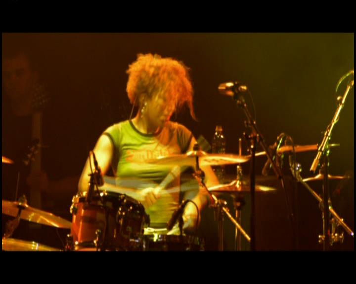 DailyDuff-dot-nl_GirlCanRockDVD-LiveInConcert1410.jpg DailyDuff-dot-nl_GirlCanRockDVD-LiveInConcert1410.jpg