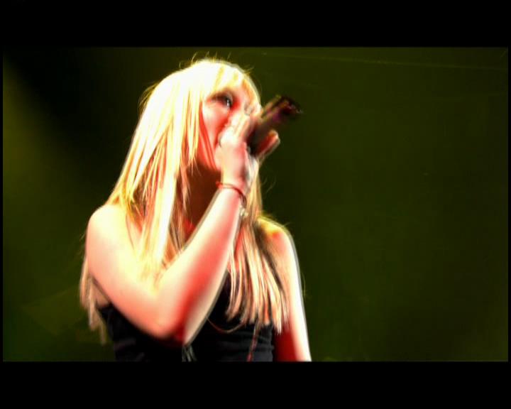 DailyDuff-dot-nl_GirlCanRockDVD-LiveInConcert1418.jpg DailyDuff-dot-nl_GirlCanRockDVD-LiveInConcert1418.jpg