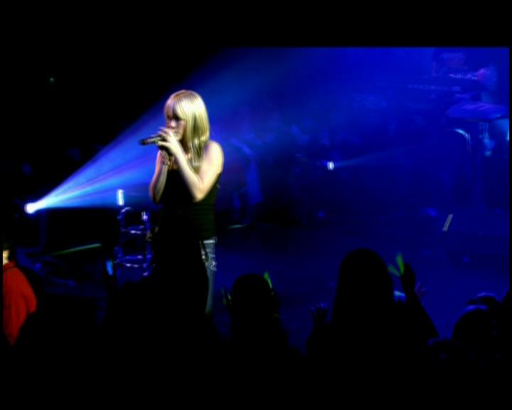 DailyDuff-dot-nl_GirlCanRockDVD-LiveInConcert1594.jpg DailyDuff-dot-nl_GirlCanRockDVD-LiveInConcert1594.jpg