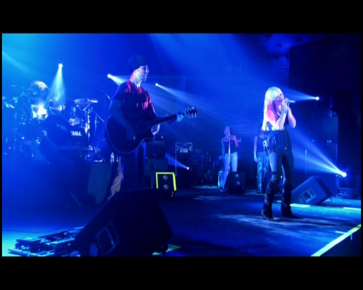 DailyDuff-dot-nl_GirlCanRockDVD-LiveInConcert1649.jpg DailyDuff-dot-nl_GirlCanRockDVD-LiveInConcert1649.jpg