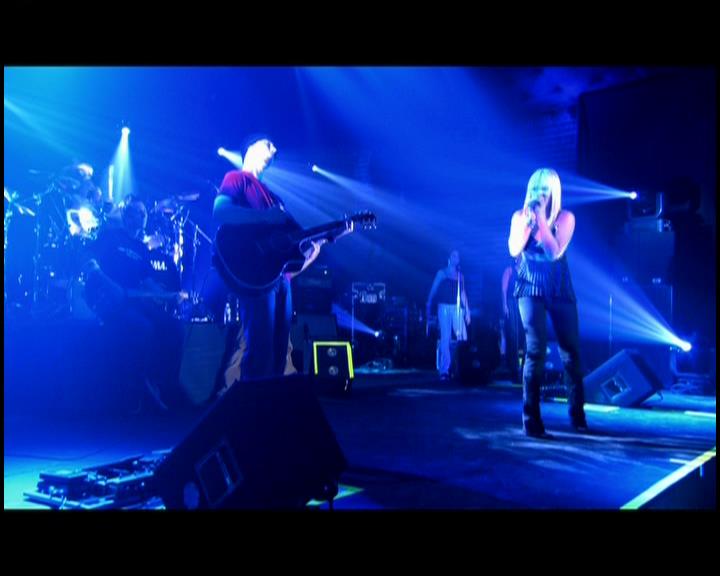 DailyDuff-dot-nl_GirlCanRockDVD-LiveInConcert1650.jpg DailyDuff-dot-nl_GirlCanRockDVD-LiveInConcert1650.jpg