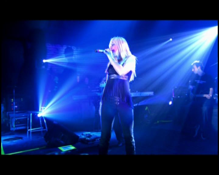 DailyDuff-dot-nl_GirlCanRockDVD-LiveInConcert1653.jpg DailyDuff-dot-nl_GirlCanRockDVD-LiveInConcert1653.jpg