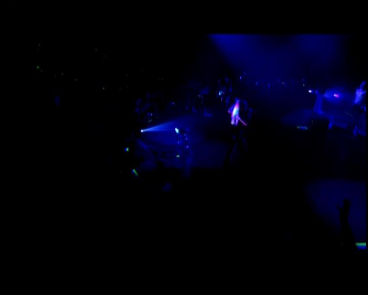 DailyDuff-dot-nl_GirlCanRockDVD-LiveInConcert1690.jpg DailyDuff-dot-nl_GirlCanRockDVD-LiveInConcert1690.jpg