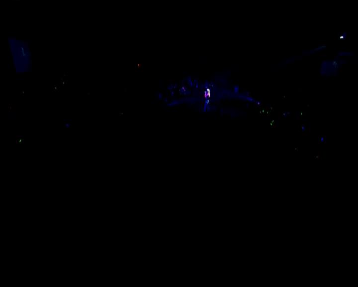 DailyDuff-dot-nl_GirlCanRockDVD-LiveInConcert1704.jpg DailyDuff-dot-nl_GirlCanRockDVD-LiveInConcert1704.jpg