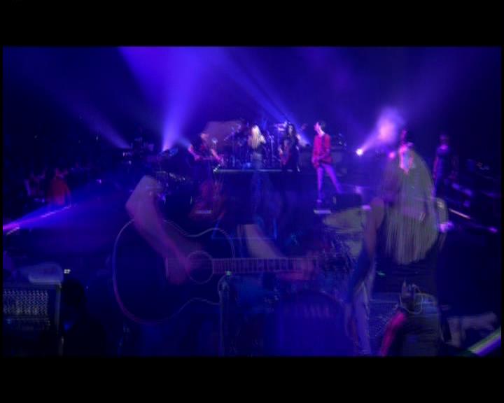 DailyDuff-dot-nl_GirlCanRockDVD-LiveInConcert1788.jpg DailyDuff-dot-nl_GirlCanRockDVD-LiveInConcert1788.jpg