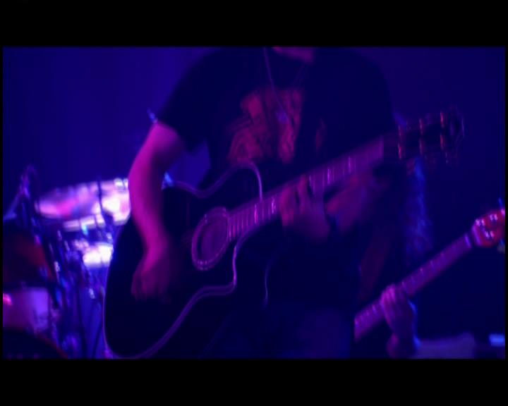 DailyDuff-dot-nl_GirlCanRockDVD-LiveInConcert1803.jpg DailyDuff-dot-nl_GirlCanRockDVD-LiveInConcert1803.jpg