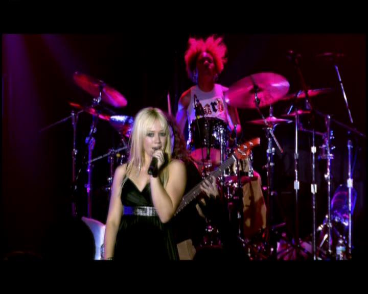 DailyDuff-dot-nl_GirlCanRockDVD-LiveInConcert1846.jpg DailyDuff-dot-nl_GirlCanRockDVD-LiveInConcert1846.jpg