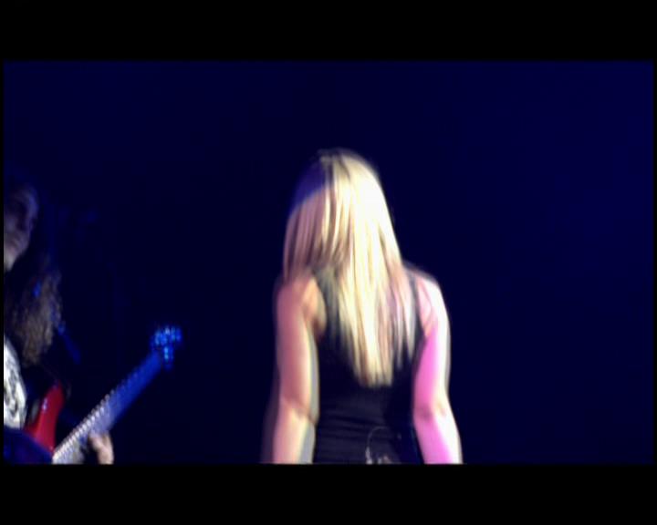DailyDuff-dot-nl_GirlCanRockDVD-LiveInConcert1920.jpg