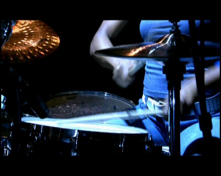 DailyDuff-dot-nl_GirlCanRockDVD-LiveInConcert2028.jpg DailyDuff-dot-nl_GirlCanRockDVD-LiveInConcert2028.jpg