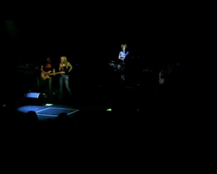 DailyDuff-dot-nl_GirlCanRockDVD-LiveInConcert2053.jpg DailyDuff-dot-nl_GirlCanRockDVD-LiveInConcert2053.jpg