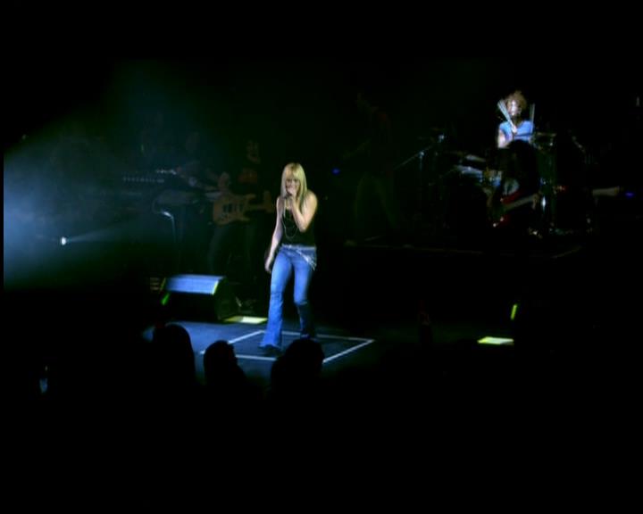 DailyDuff-dot-nl_GirlCanRockDVD-LiveInConcert2067.jpg DailyDuff-dot-nl_GirlCanRockDVD-LiveInConcert2067.jpg