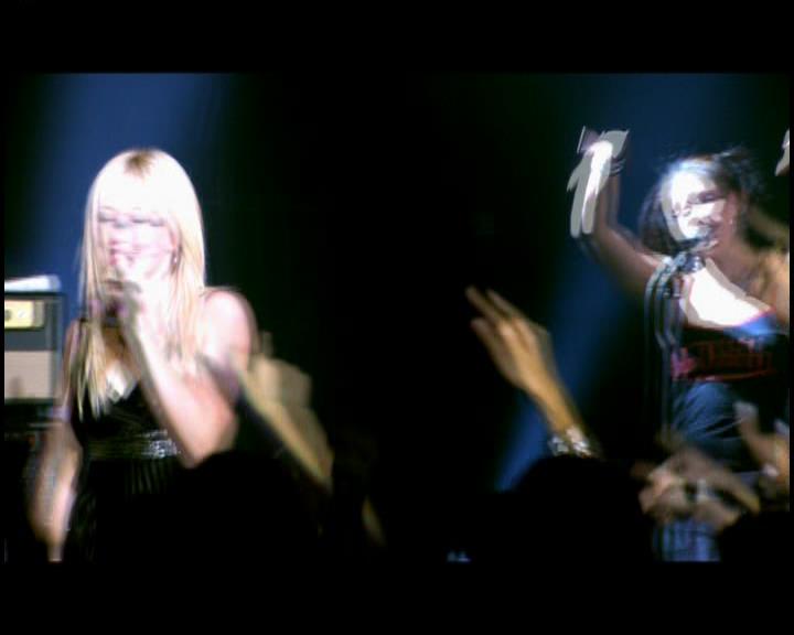 DailyDuff-dot-nl_GirlCanRockDVD-LiveInConcert2073.jpg DailyDuff-dot-nl_GirlCanRockDVD-LiveInConcert2073.jpg