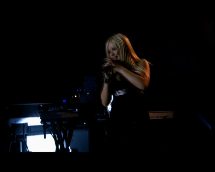 DailyDuff-dot-nl_GirlCanRockDVD-LiveInConcert2081.jpg DailyDuff-dot-nl_GirlCanRockDVD-LiveInConcert2081.jpg