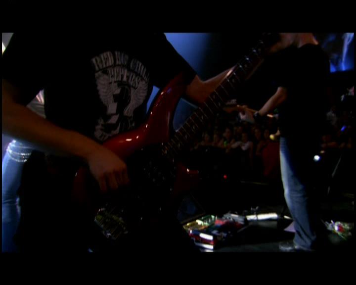 DailyDuff-dot-nl_GirlCanRockDVD-LiveInConcert2100.jpg DailyDuff-dot-nl_GirlCanRockDVD-LiveInConcert2100.jpg