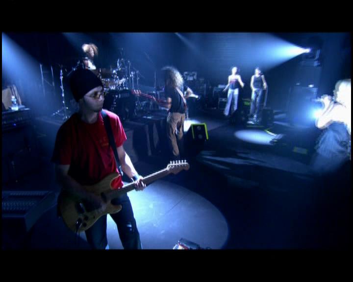 DailyDuff-dot-nl_GirlCanRockDVD-LiveInConcert2112.jpg DailyDuff-dot-nl_GirlCanRockDVD-LiveInConcert2112.jpg