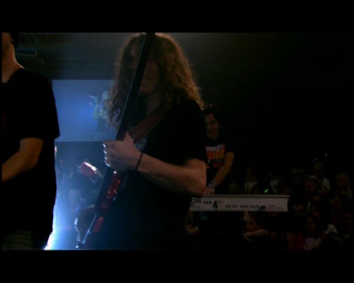 DailyDuff-dot-nl_GirlCanRockDVD-LiveInConcert2126.jpg DailyDuff-dot-nl_GirlCanRockDVD-LiveInConcert2126.jpg