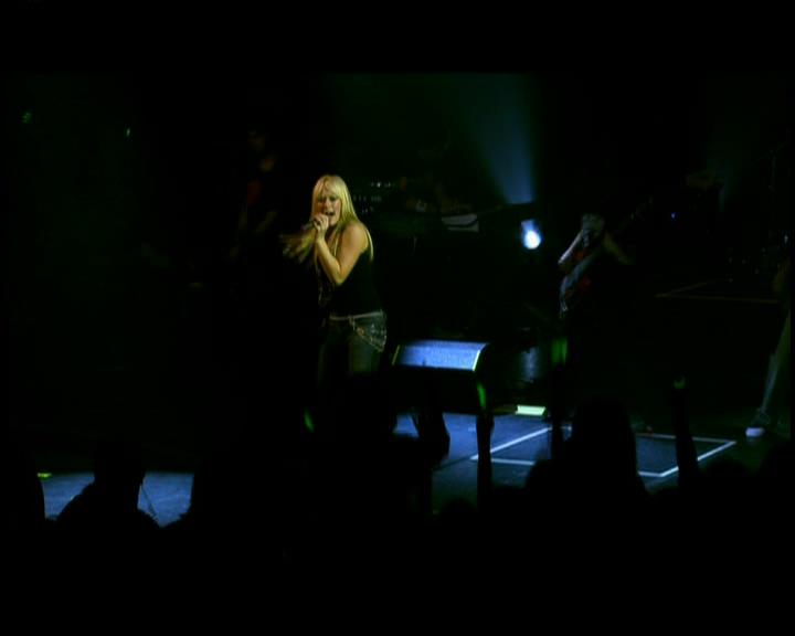DailyDuff-dot-nl_GirlCanRockDVD-LiveInConcert2140.jpg DailyDuff-dot-nl_GirlCanRockDVD-LiveInConcert2140.jpg