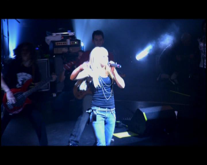 DailyDuff-dot-nl_GirlCanRockDVD-LiveInConcert2143.jpg DailyDuff-dot-nl_GirlCanRockDVD-LiveInConcert2143.jpg