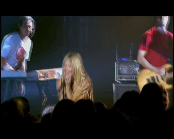 DailyDuff-dot-nl_GirlCanRockDVD-LiveInConcert2153.jpg DailyDuff-dot-nl_GirlCanRockDVD-LiveInConcert2153.jpg