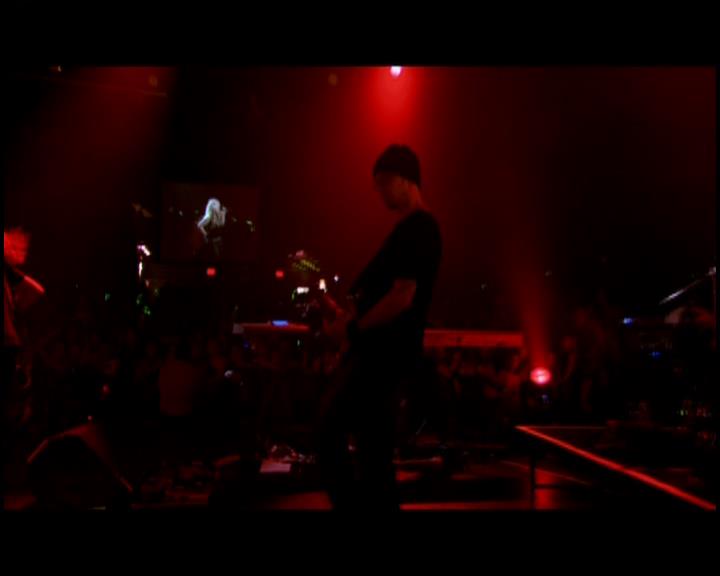 DailyDuff-dot-nl_GirlCanRockDVD-LiveInConcert2240.jpg DailyDuff-dot-nl_GirlCanRockDVD-LiveInConcert2240.jpg