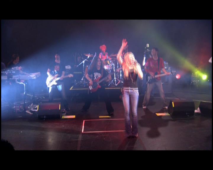 DailyDuff-dot-nl_GirlCanRockDVD-LiveInConcert2305.jpg DailyDuff-dot-nl_GirlCanRockDVD-LiveInConcert2305.jpg
