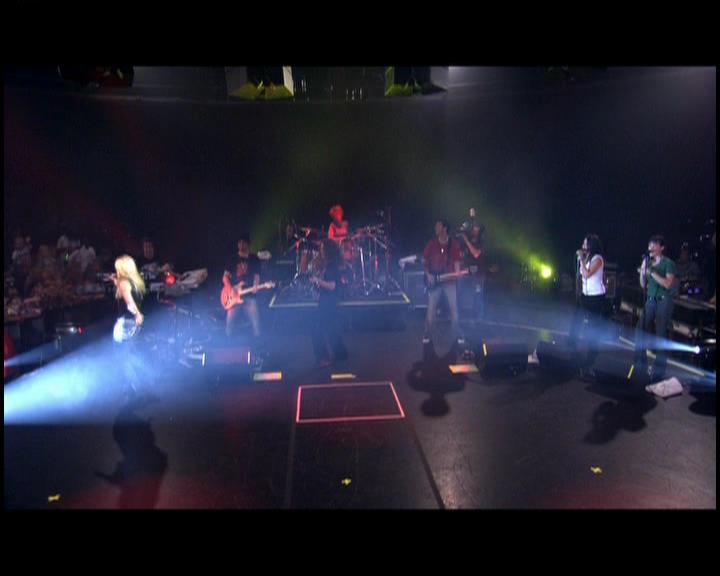 DailyDuff-dot-nl_GirlCanRockDVD-LiveInConcert2313.jpg DailyDuff-dot-nl_GirlCanRockDVD-LiveInConcert2313.jpg