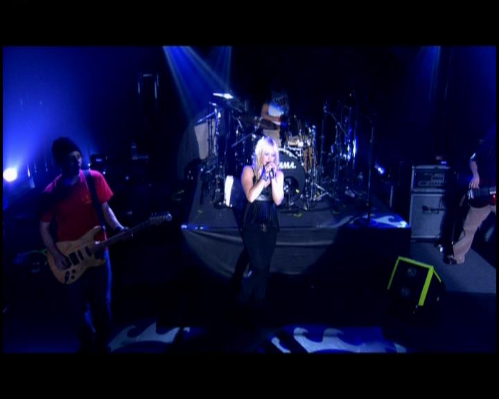 DailyDuff-dot-nl_GirlCanRockDVD-LiveInConcert2385.jpg DailyDuff-dot-nl_GirlCanRockDVD-LiveInConcert2385.jpg