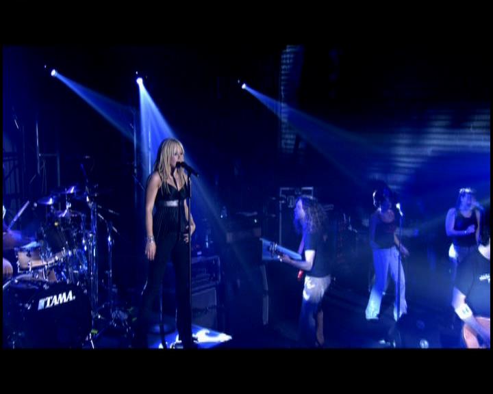 DailyDuff-dot-nl_GirlCanRockDVD-LiveInConcert2426.jpg DailyDuff-dot-nl_GirlCanRockDVD-LiveInConcert2426.jpg