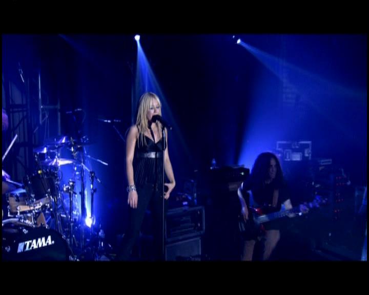 DailyDuff-dot-nl_GirlCanRockDVD-LiveInConcert2428.jpg DailyDuff-dot-nl_GirlCanRockDVD-LiveInConcert2428.jpg