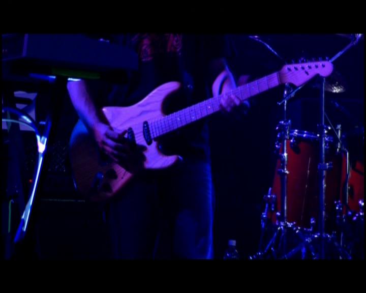 DailyDuff-dot-nl_GirlCanRockDVD-LiveInConcert2440.jpg DailyDuff-dot-nl_GirlCanRockDVD-LiveInConcert2440.jpg