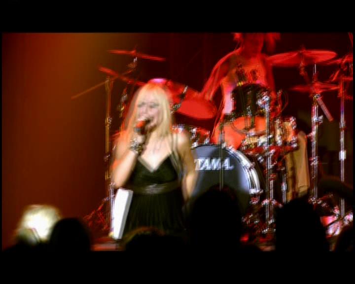 DailyDuff-dot-nl_GirlCanRockDVD-LiveInConcert2517.jpg DailyDuff-dot-nl_GirlCanRockDVD-LiveInConcert2517.jpg