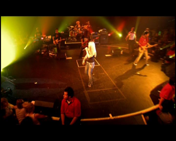 DailyDuff-dot-nl_GirlCanRockDVD-LiveInConcert2522.jpg DailyDuff-dot-nl_GirlCanRockDVD-LiveInConcert2522.jpg