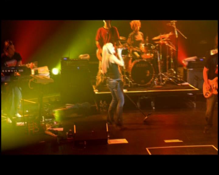 DailyDuff-dot-nl_GirlCanRockDVD-LiveInConcert2561.jpg DailyDuff-dot-nl_GirlCanRockDVD-LiveInConcert2561.jpg