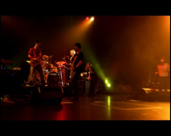 DailyDuff-dot-nl_GirlCanRockDVD-LiveInConcert2567.jpg DailyDuff-dot-nl_GirlCanRockDVD-LiveInConcert2567.jpg