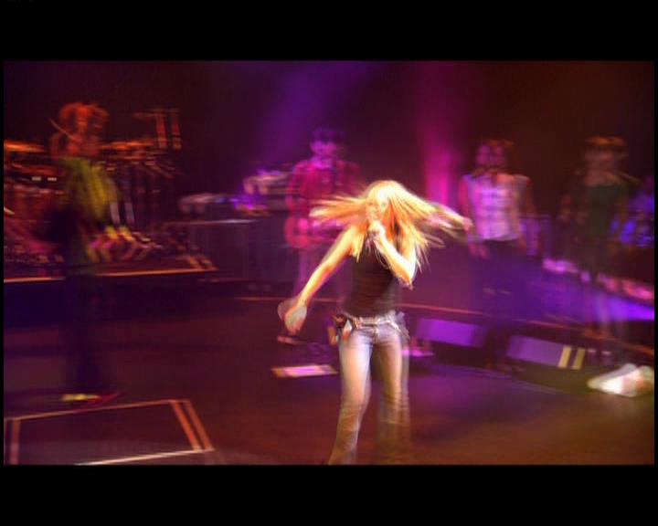 DailyDuff-dot-nl_GirlCanRockDVD-LiveInConcert2681.jpg