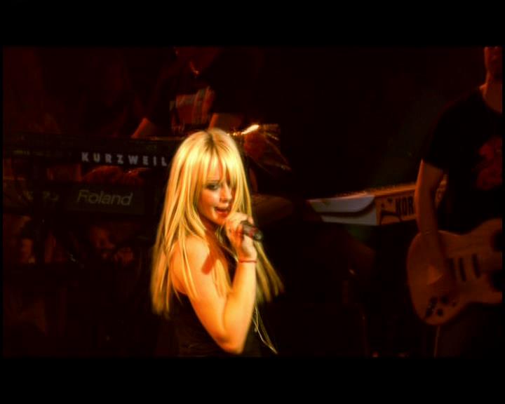 DailyDuff-dot-nl_GirlCanRockDVD-LiveInConcert2711.jpg DailyDuff-dot-nl_GirlCanRockDVD-LiveInConcert2711.jpg