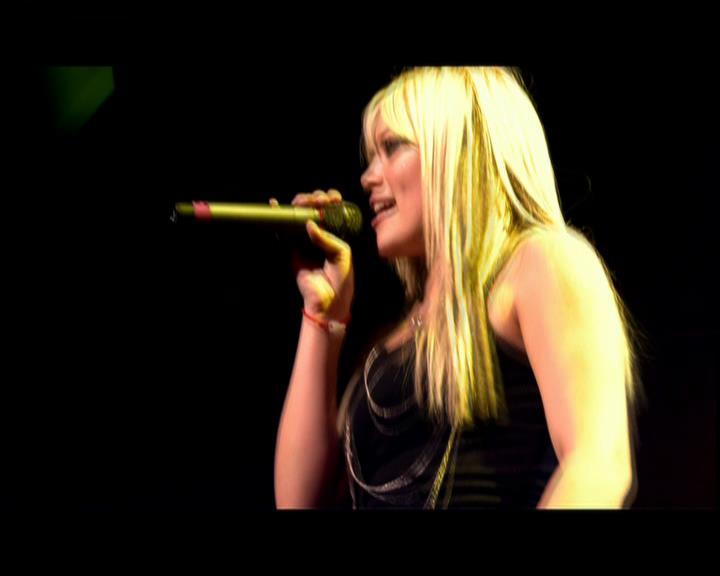 DailyDuff-dot-nl_GirlCanRockDVD-LiveInConcert2731.jpg