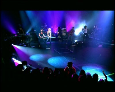 DailyDuff-dot-nl_GirlCanRockDVD-LiveInConcert0388.jpg