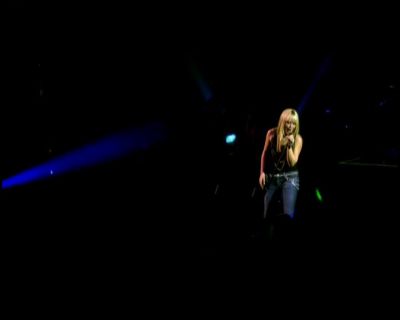 DailyDuff-dot-nl_GirlCanRockDVD-LiveInConcert0475.jpg