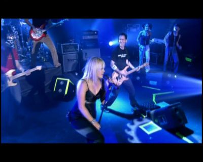 DailyDuff-dot-nl_GirlCanRockDVD-LiveInConcert0484.jpg