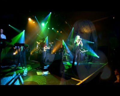 DailyDuff-dot-nl_GirlCanRockDVD-LiveInConcert0684.jpg