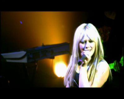 DailyDuff-dot-nl_GirlCanRockDVD-LiveInConcert0686.jpg