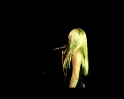 DailyDuff-dot-nl_GirlCanRockDVD-LiveInConcert1268.jpg