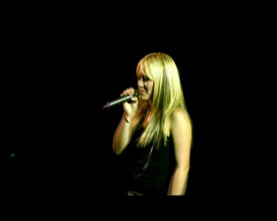 DailyDuff-dot-nl_GirlCanRockDVD-LiveInConcert1273.jpg