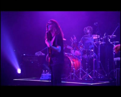 DailyDuff-dot-nl_GirlCanRockDVD-LiveInConcert1754.jpg